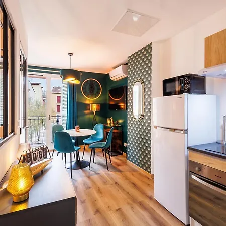Apartment Emeraude *